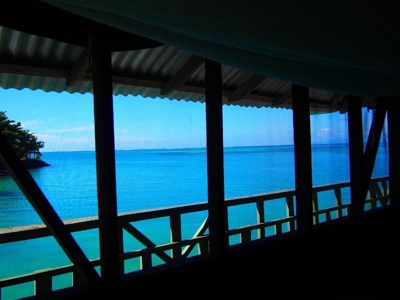 Lusia'S Lagoon Chalets Salelologa Extérieur photo