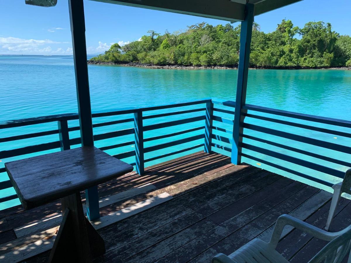 Lusia'S Lagoon Chalets Salelologa Extérieur photo