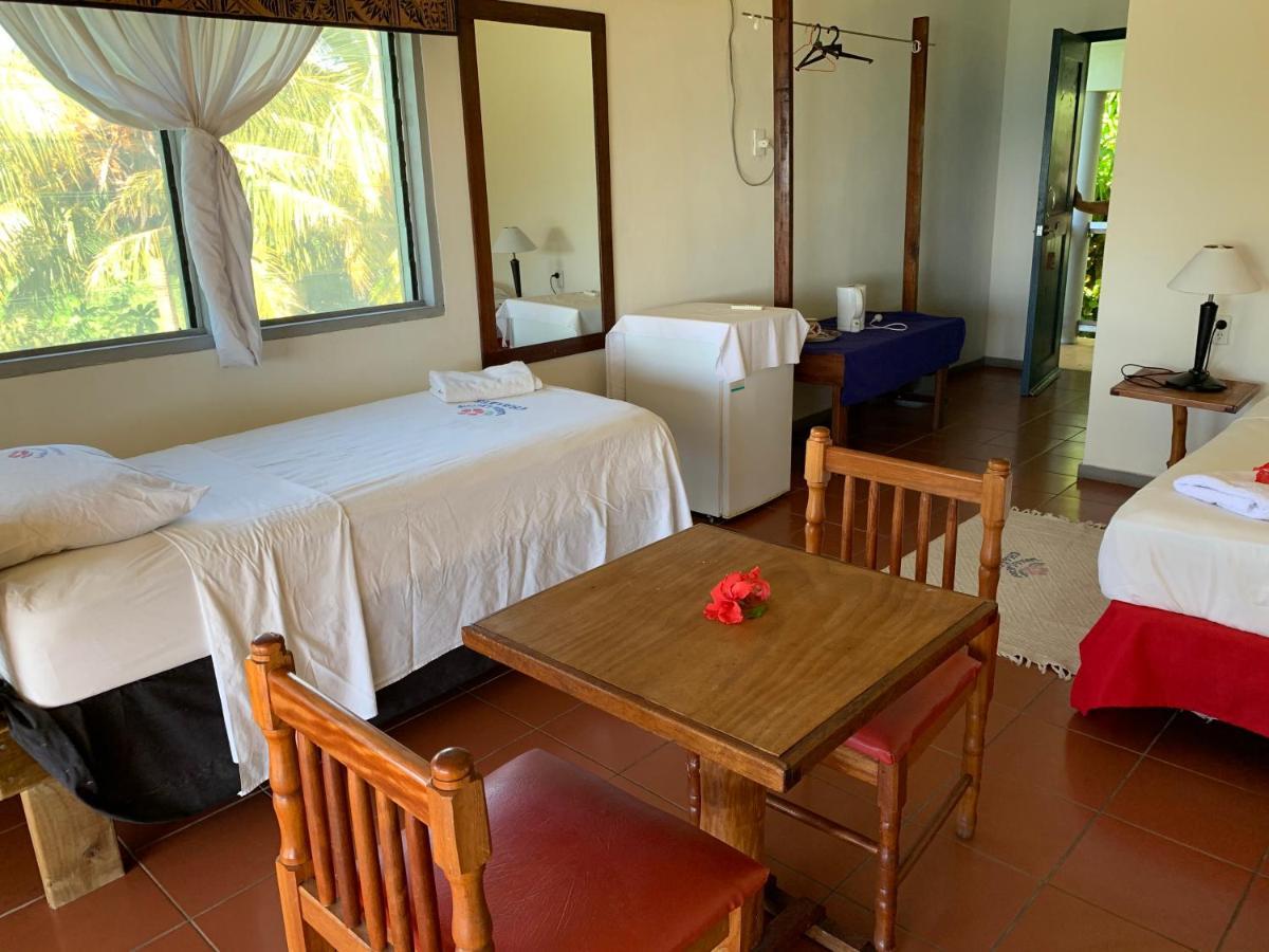 Lusia'S Lagoon Chalets Salelologa Extérieur photo